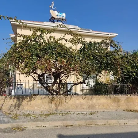 Villa Paparas *