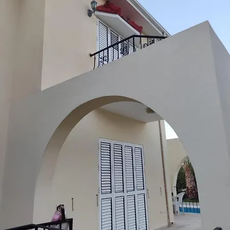 Paparas Villa