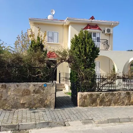 Villa Paparas Karavas (Northern Cyprus)